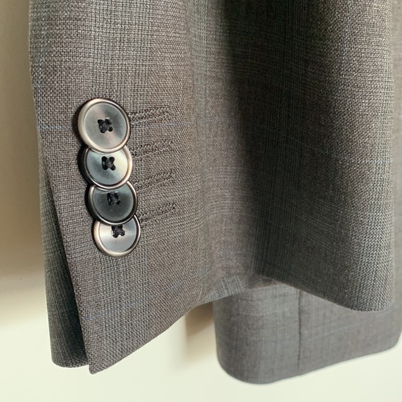 Arnold Brant (42L) - Picture 4 of 16